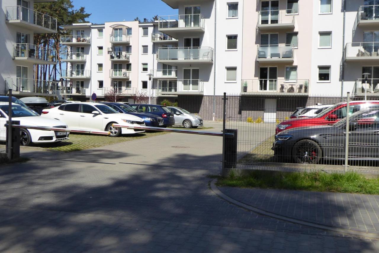 Ferienwohnung Dziwnowek Lesne Tarasy Blue Exterior foto